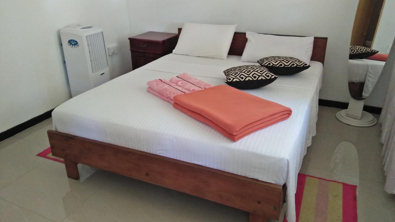59B Rest Inn Елла Екстер'єр фото
