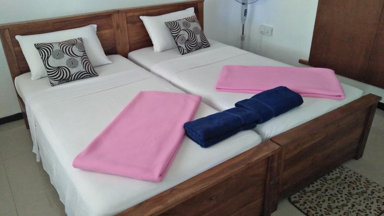 59B Rest Inn Елла Екстер'єр фото