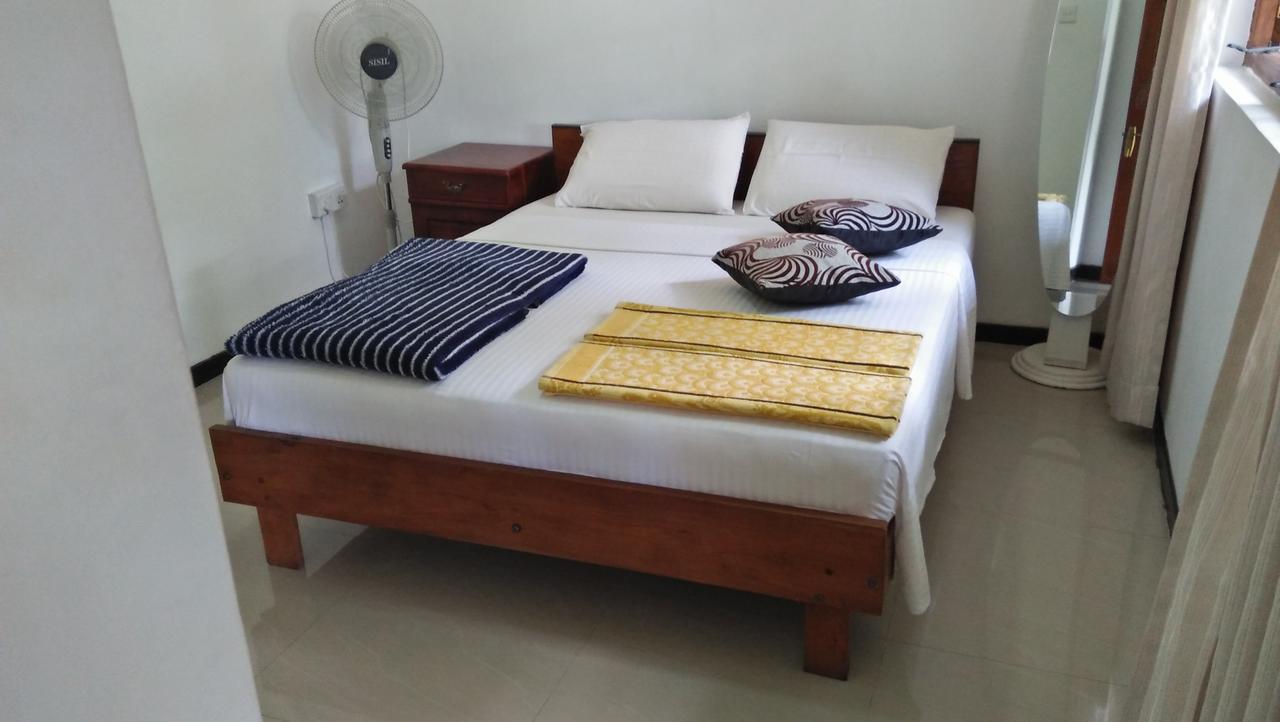 59B Rest Inn Елла Екстер'єр фото