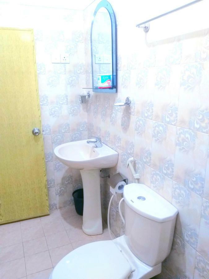 59B Rest Inn Елла Екстер'єр фото