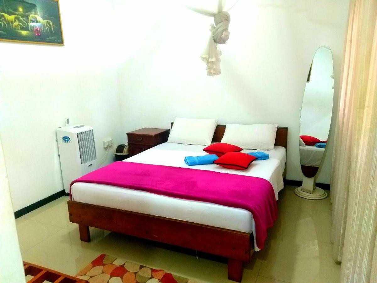 59B Rest Inn Елла Екстер'єр фото